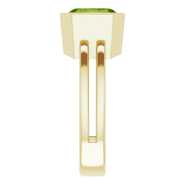 14K Yellow Gold 10x8 mm Peridot Ring