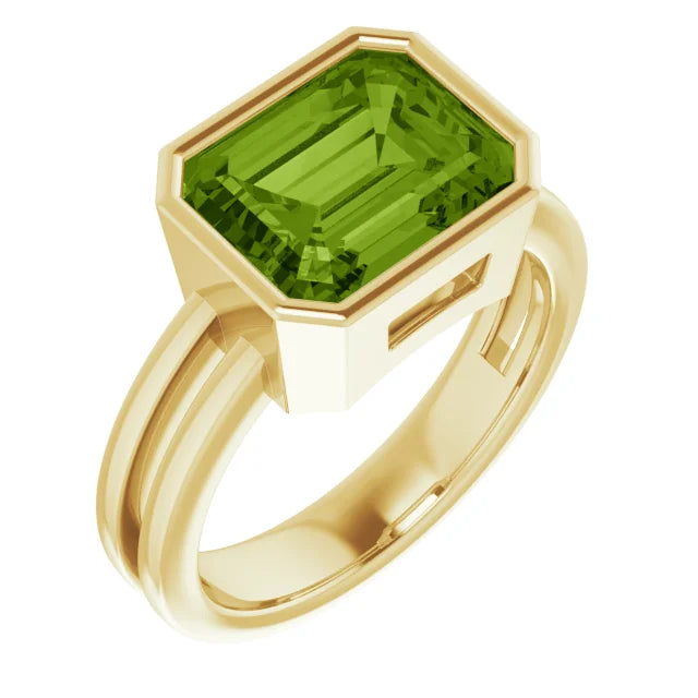 14K Yellow Gold 10x8 mm Peridot Ring